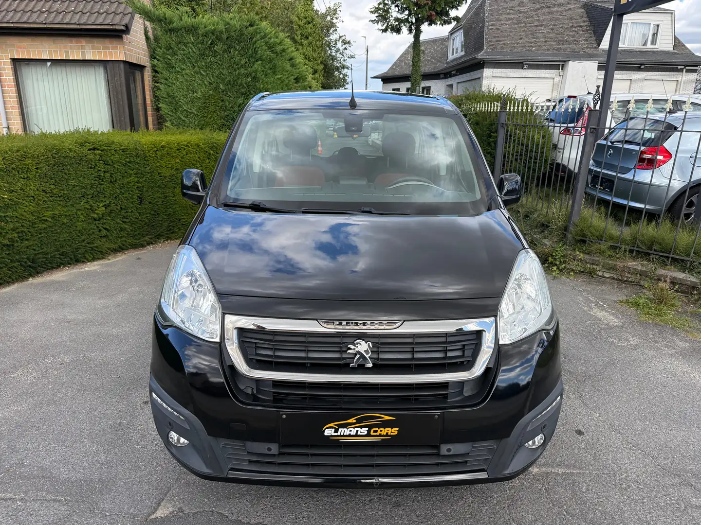 Peugeot Partner - 1.6i - Navi - cruise controle - camera de recul Schwarz - 2