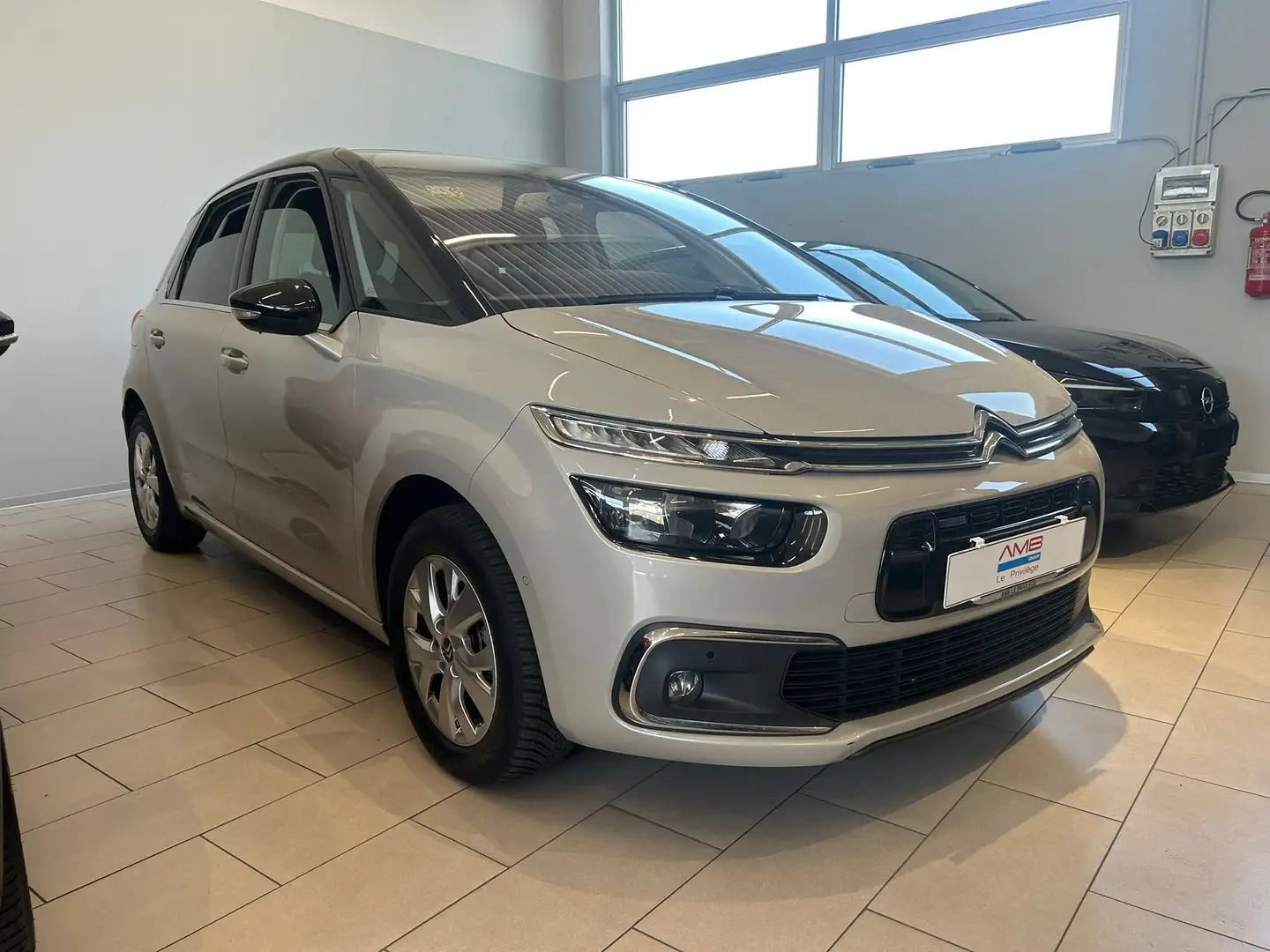 Citroen C4 Picasso 1.2 puretech Shine s Argintiu - 1