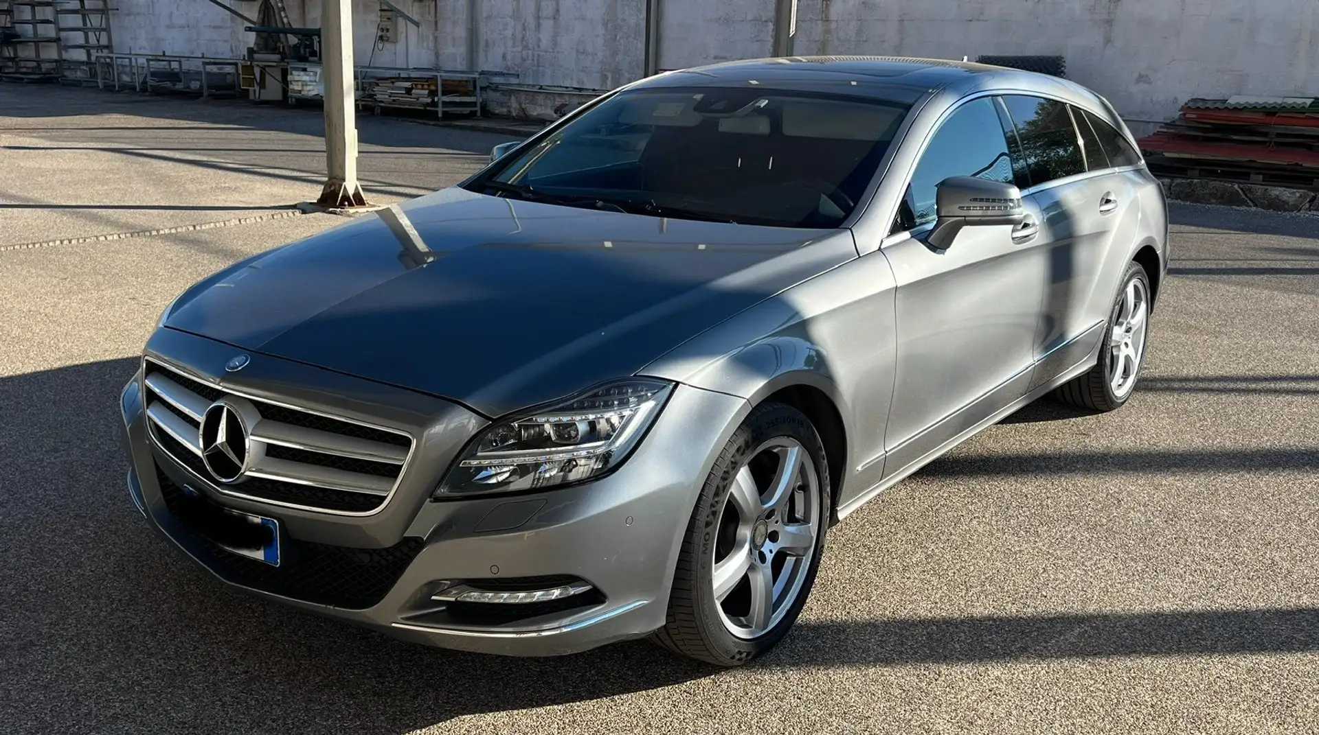 Mercedes-Benz CLS 350 4 matic Grigio - 2