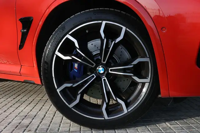 BMW X4 M view 3