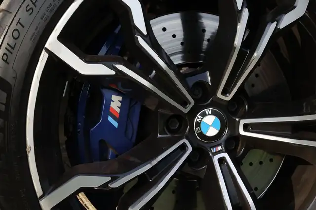 BMW X4 M view 10