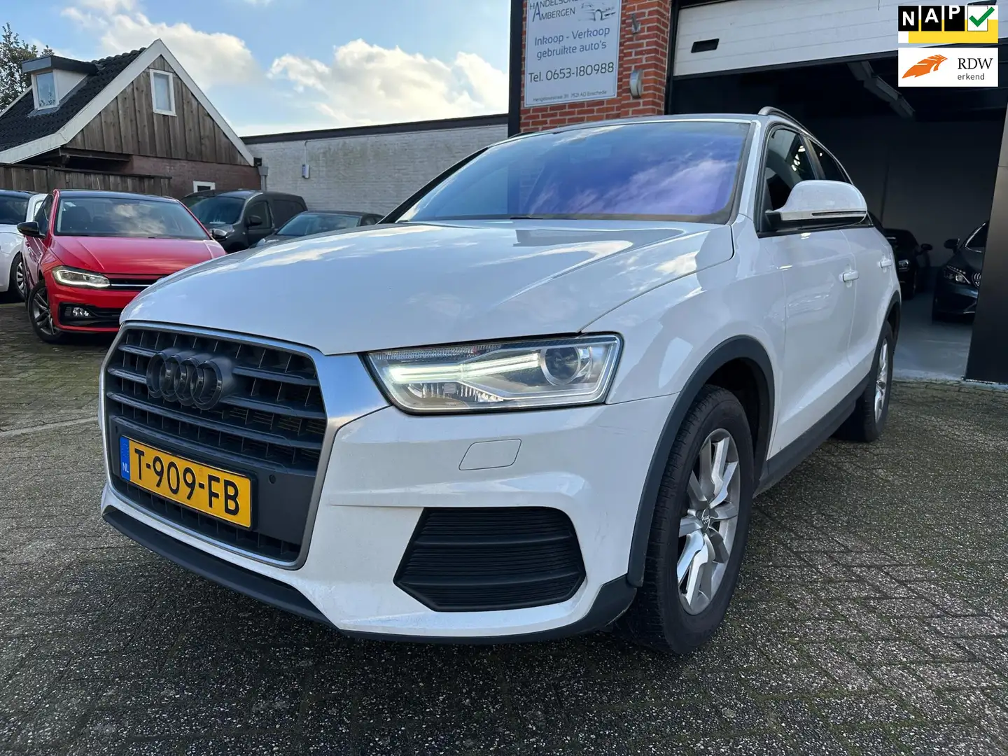 Audi Q3 1.4 TFSI CoD FACELIFT -AUTOMAAT-LEDER-CLIMA-NAVI-C Wit - 1