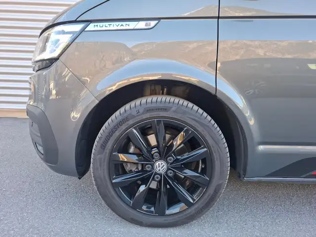 Volkswagen T6.1 Multivan VW T6.1 Multivan Edition TDI 4MOTION Ansicht 3