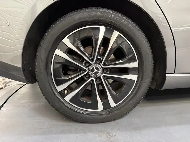 Mercedes-Benz B-Class view 13