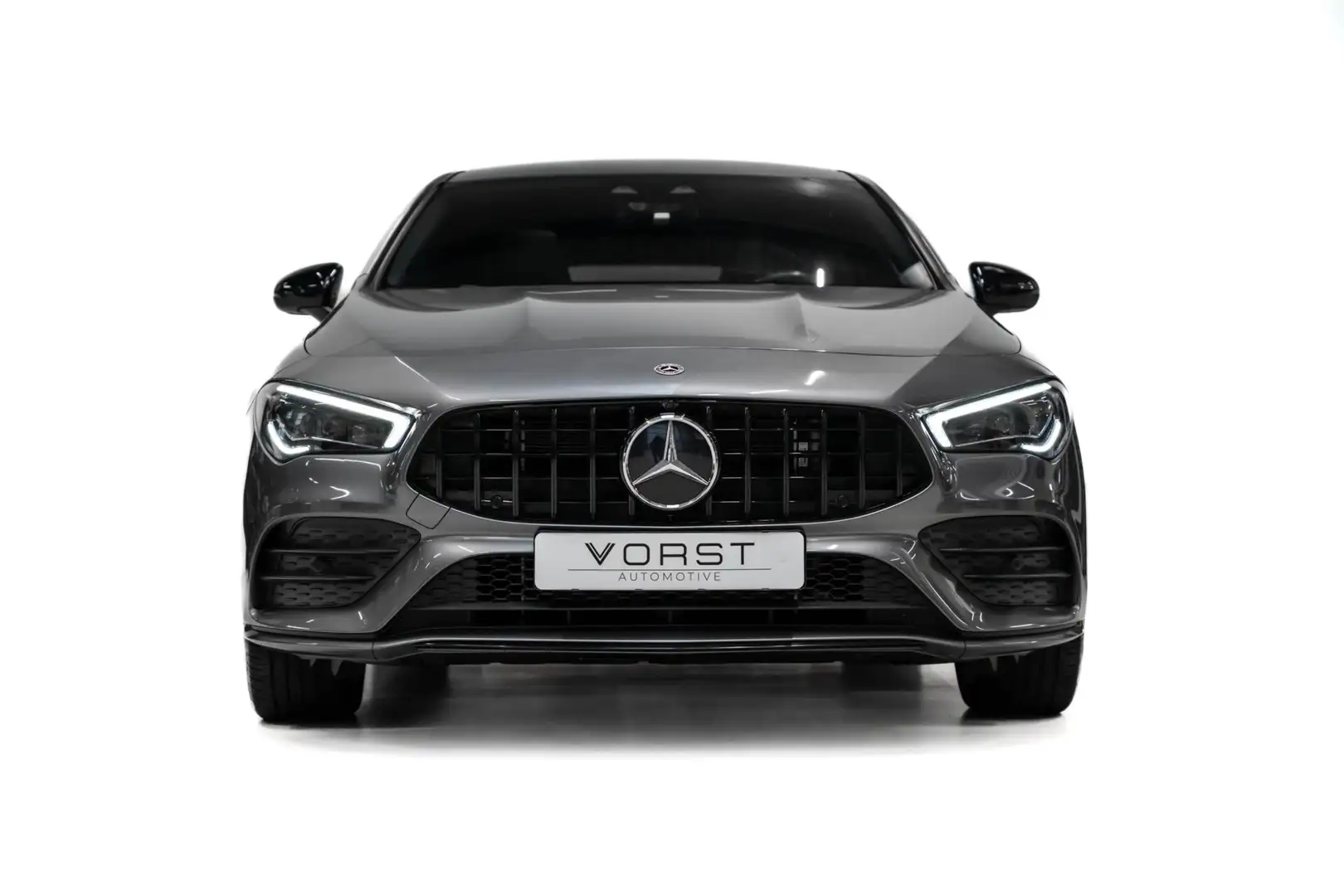 Mercedes-Benz CLA 250 Shooting Brake 250e AMG Pano Grau - 2