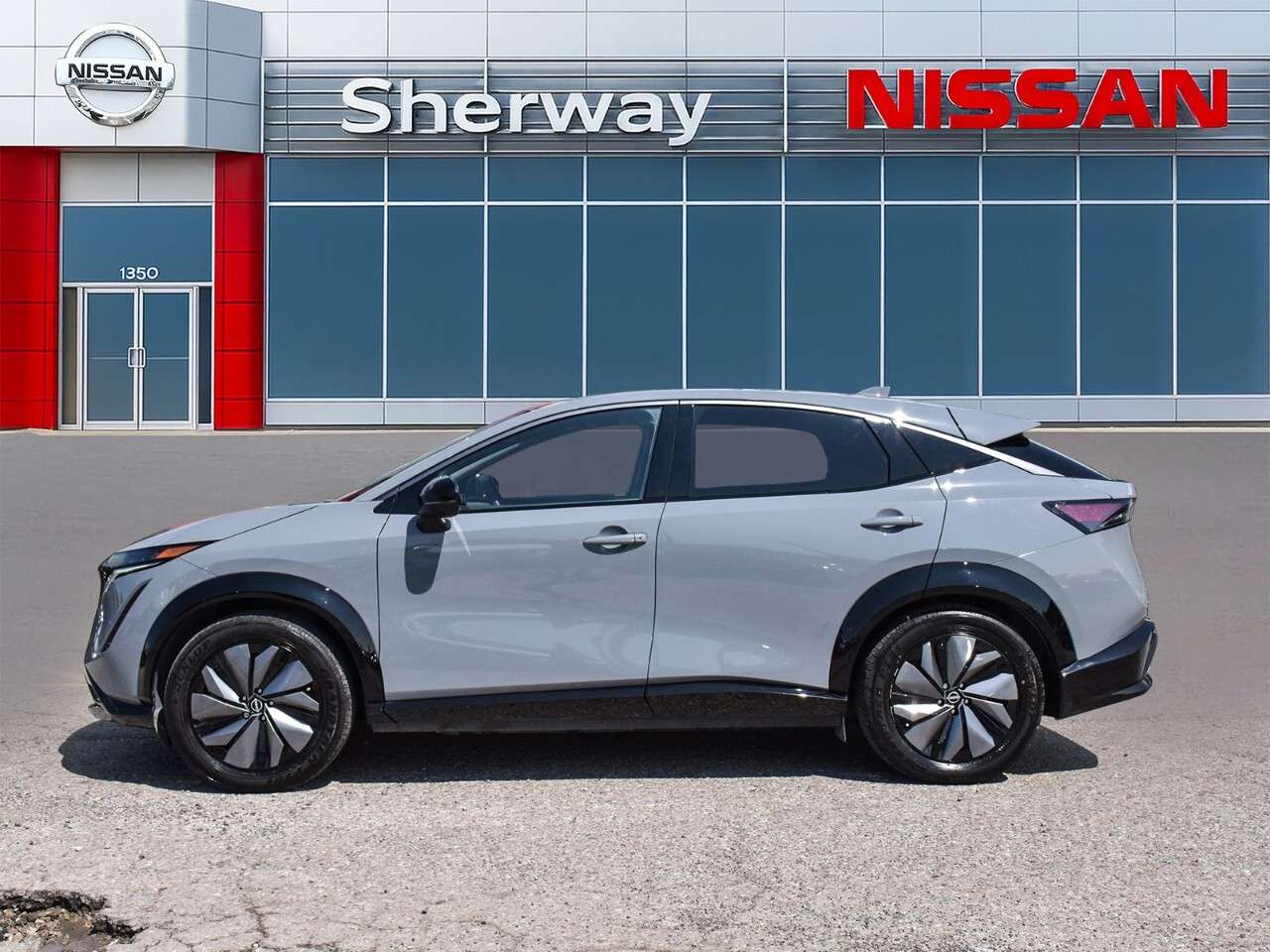 2025 Nissan Ariya EVOLVE+ e-4ORCE AWD — photo 1