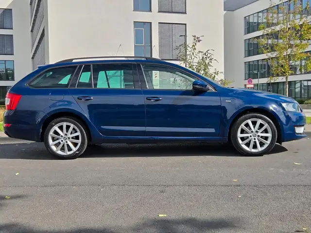 Skoda Octavia view 6