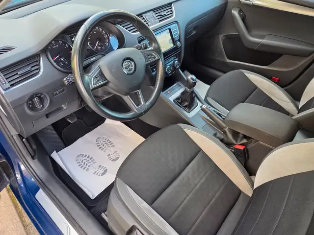 Skoda Octavia view 9