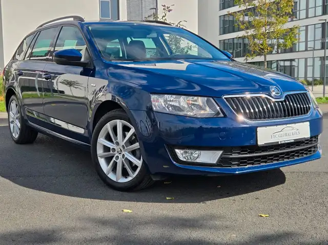 Skoda Octavia view 2