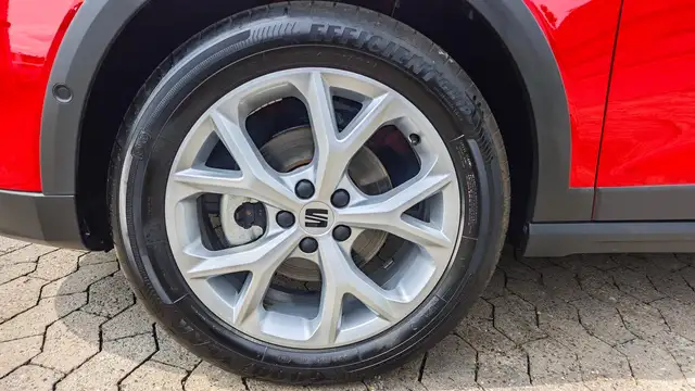 Seat Arona view 2