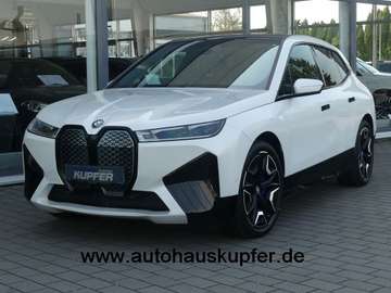 xDrive50 Sportpak.AHK°LASER°PANO°22-Sitzbelü