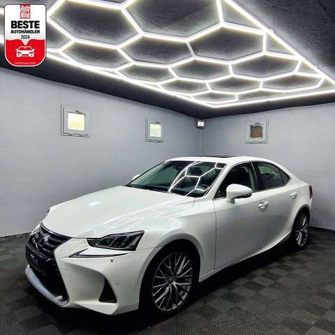 Imagine Lexus IS 300 h Sport Line |AUTOM|LEDER|E.GSD|LED|LEVINSON