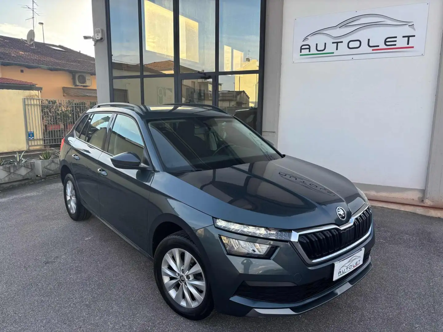 Skoda Kamiq 1.0 TSI 115 CV DSG Style - AUTOMATICO - Grigio - 1