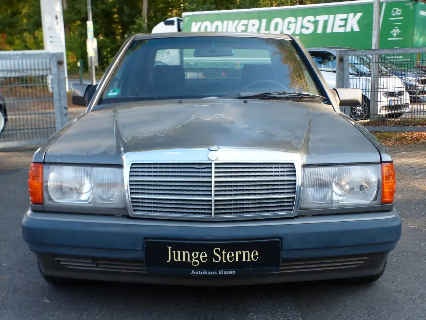 Mercedes-Benz 190 E 2.0 Schiebedach Automatik Gris - 2