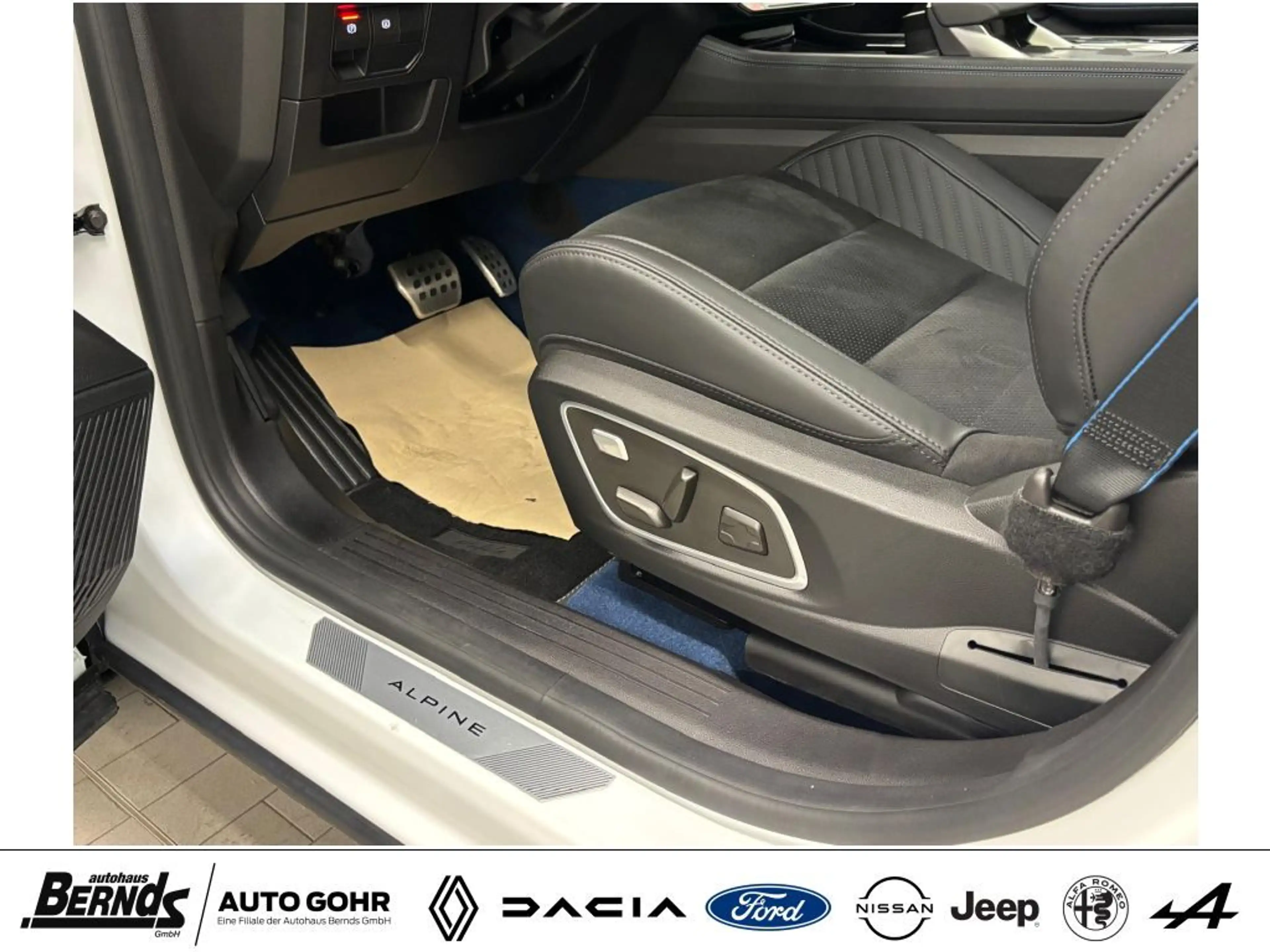 Renault Rafale Hyper 300 4x4 Atelier Alpine Pano Matrix H&K Navi — photo 13