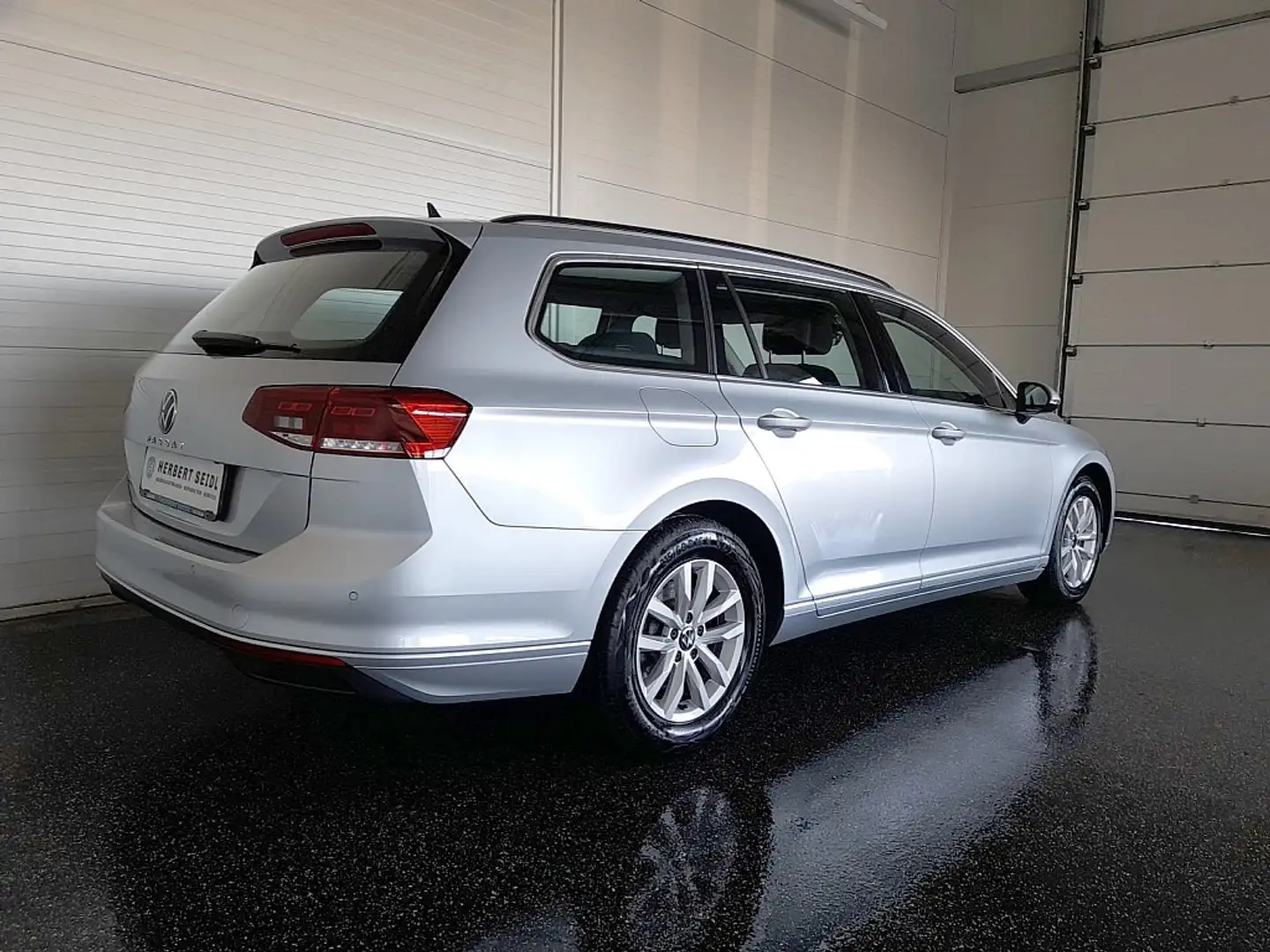 Volkswagen Passat Variant Business 2,0 TDI DSG *LED / NAVI / AHV & KAMERA... Argento - 2