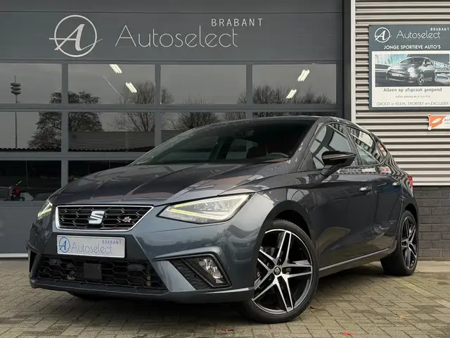 SEAT Ibiza 1.0 TSI FR DSG Virtual ACC