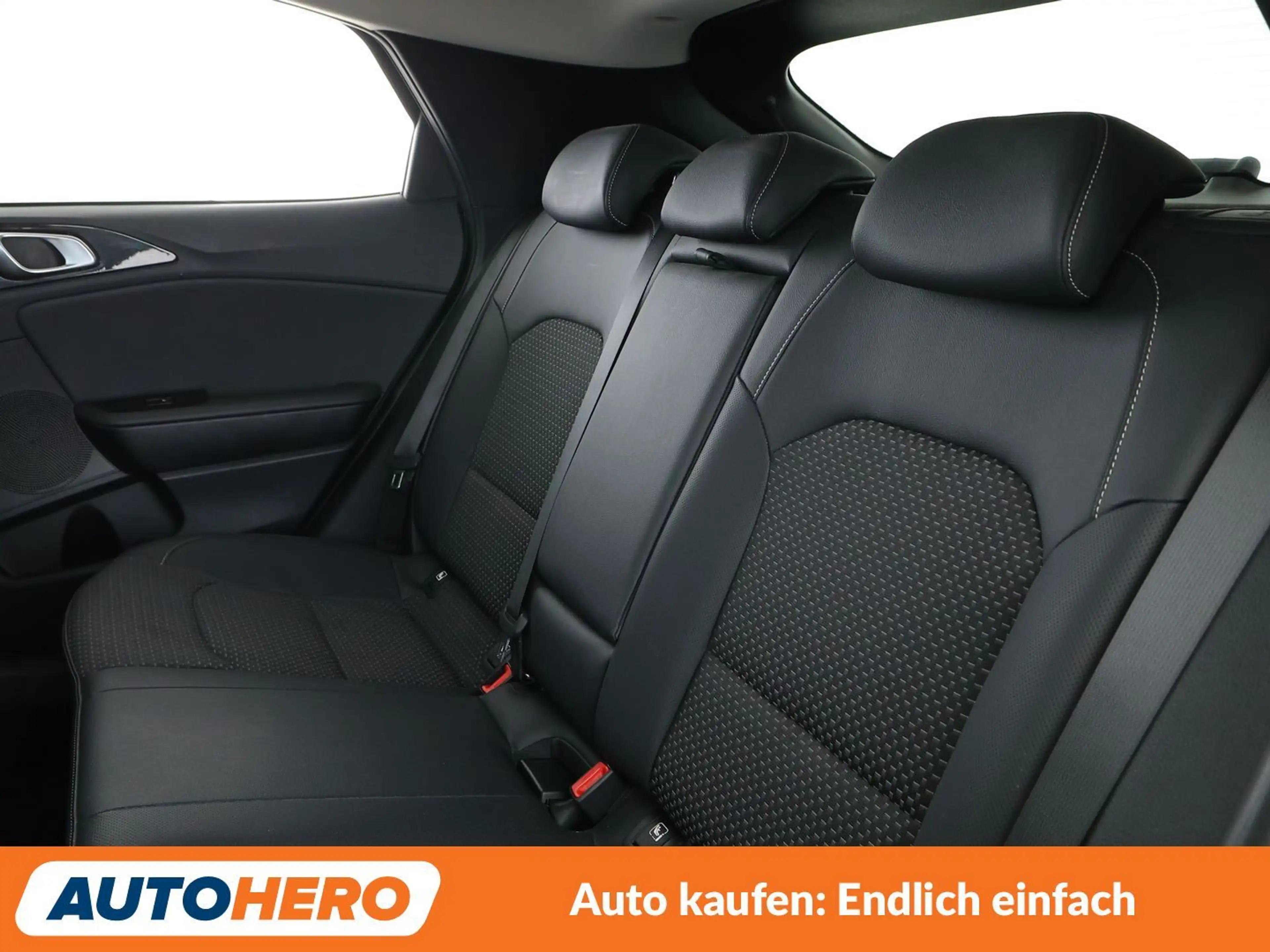 Kia XCeed 1.4 TGDI Spirit *NAVI*VC*LED*TEMPO*CAM*PDC*SHZ*ALU — photo 14