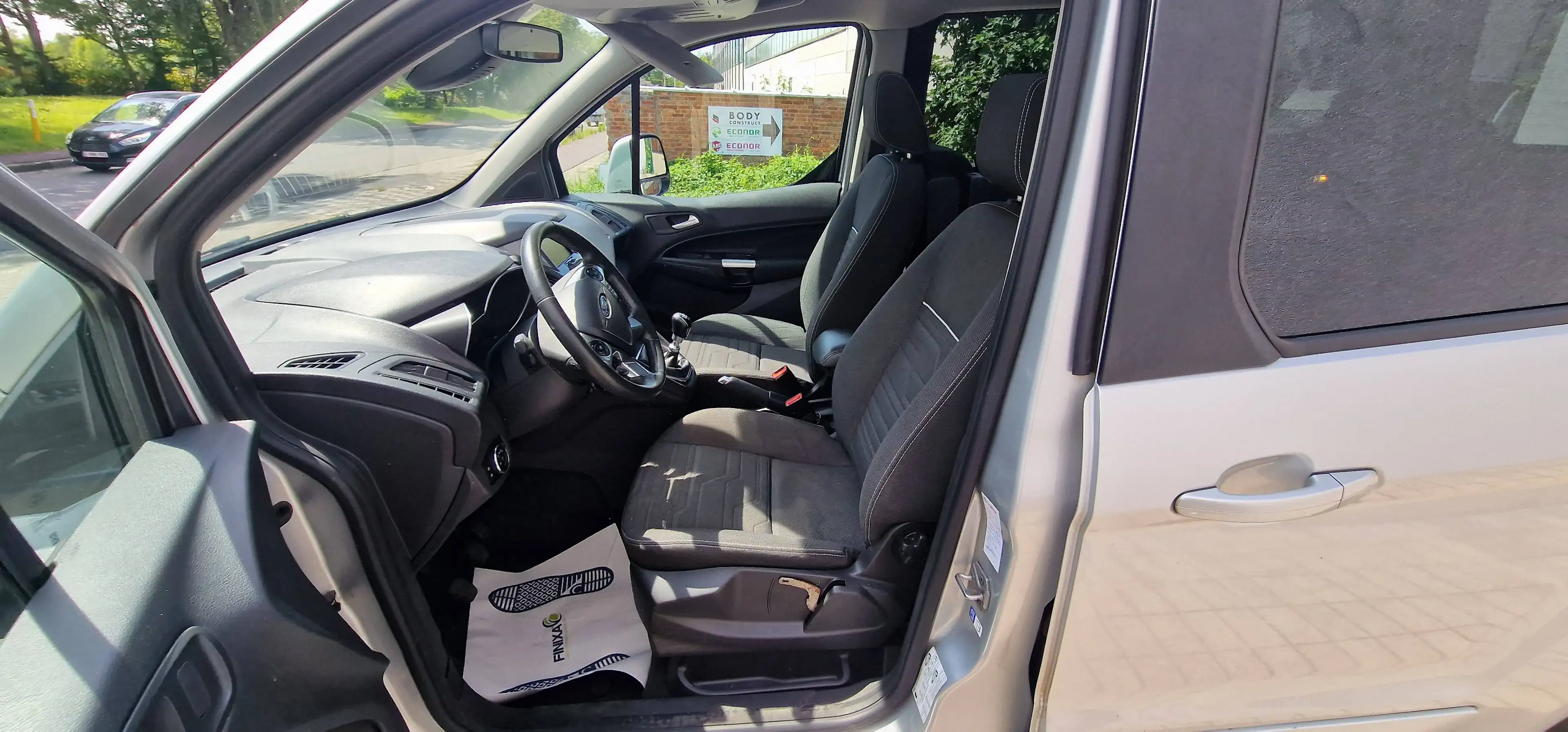 Ford Tourneo Connect 1.0 EcoBoost Titanium TPMR PMR INVALIDE — photo 15
