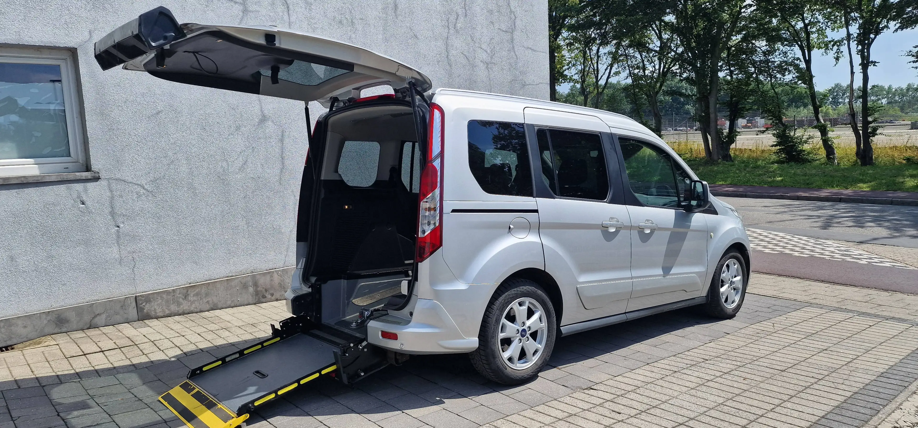 Ford Tourneo Connect 1.0 EcoBoost Titanium TPMR PMR INVALIDE