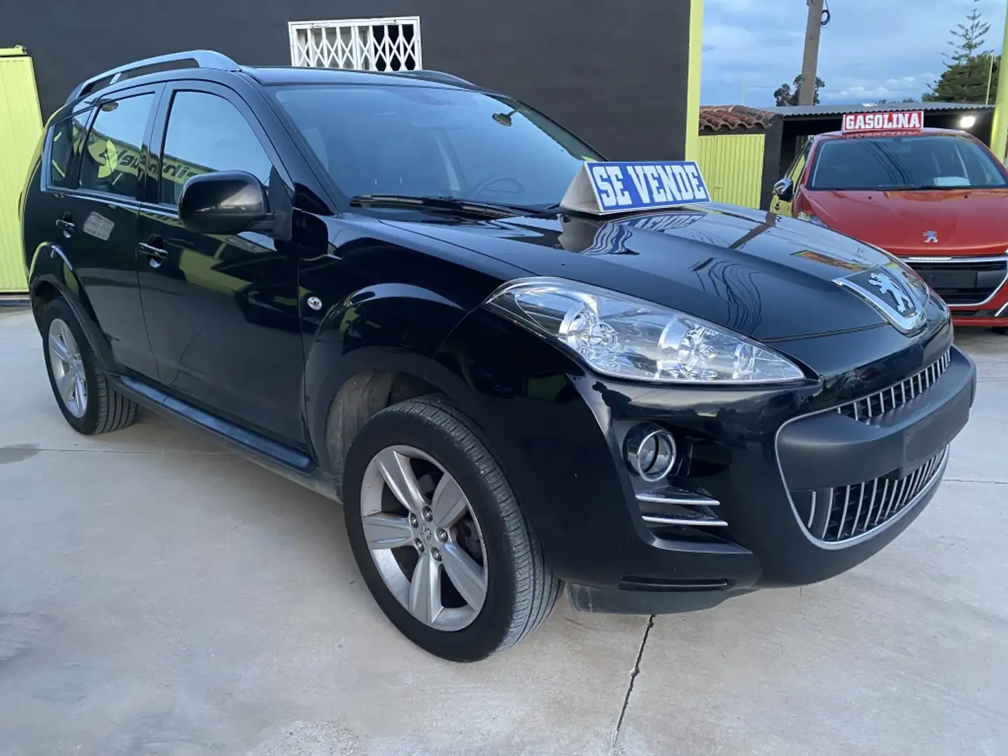 Peugeot 4007 2.2HDI Business Line 7pl. Schwarz - 2
