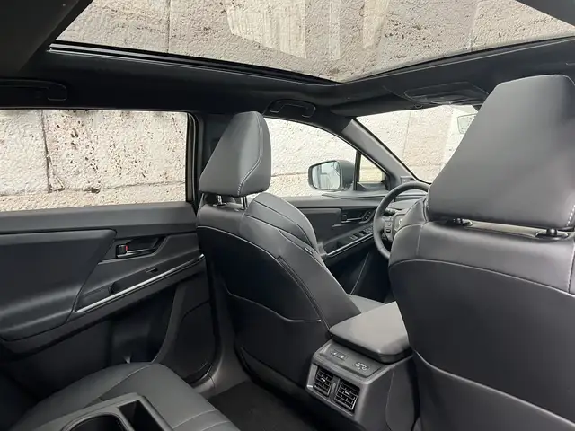 Toyota bZ4X AWD Lounge + Stylepaket 2026 Ansicht 9