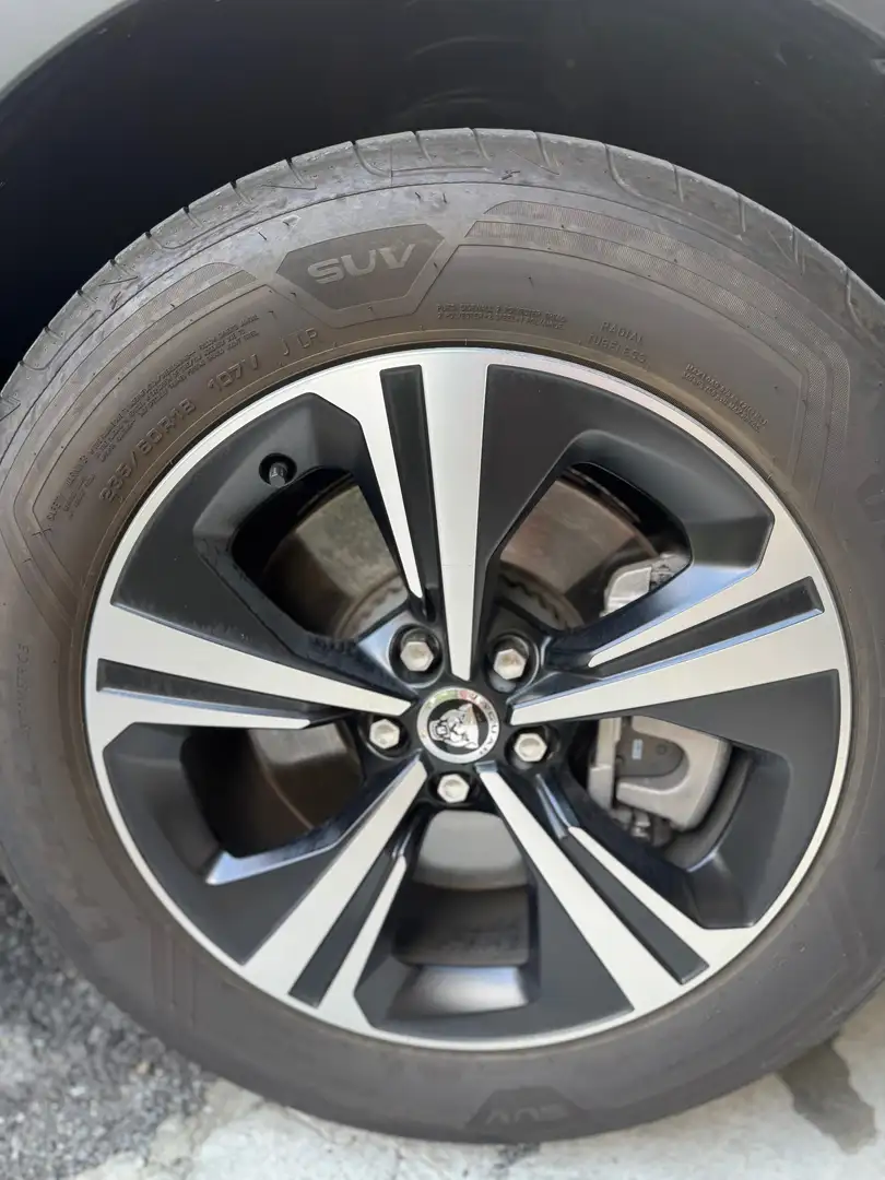 Jaguar E-Pace E-Pace 2021 2.0d i4 mhev R-Dynamic S awd 163cv Czarny - 2