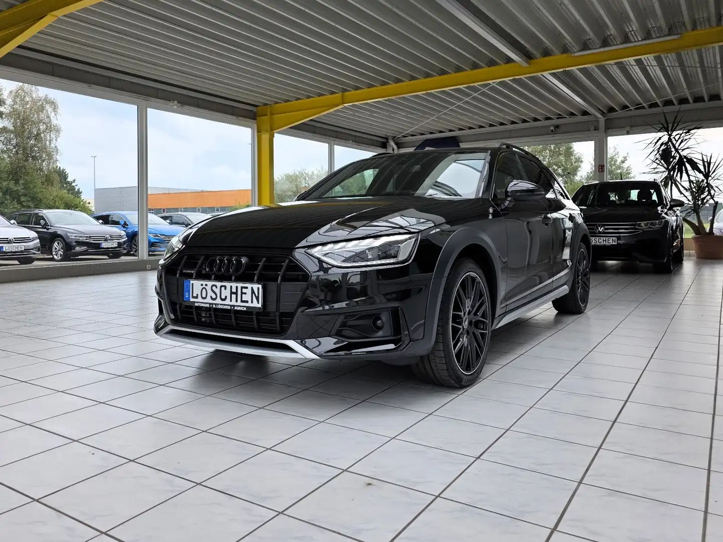 Audi A4 allroad quattro 40 TDI OptikSchwarz Panorama Schwarz - 2