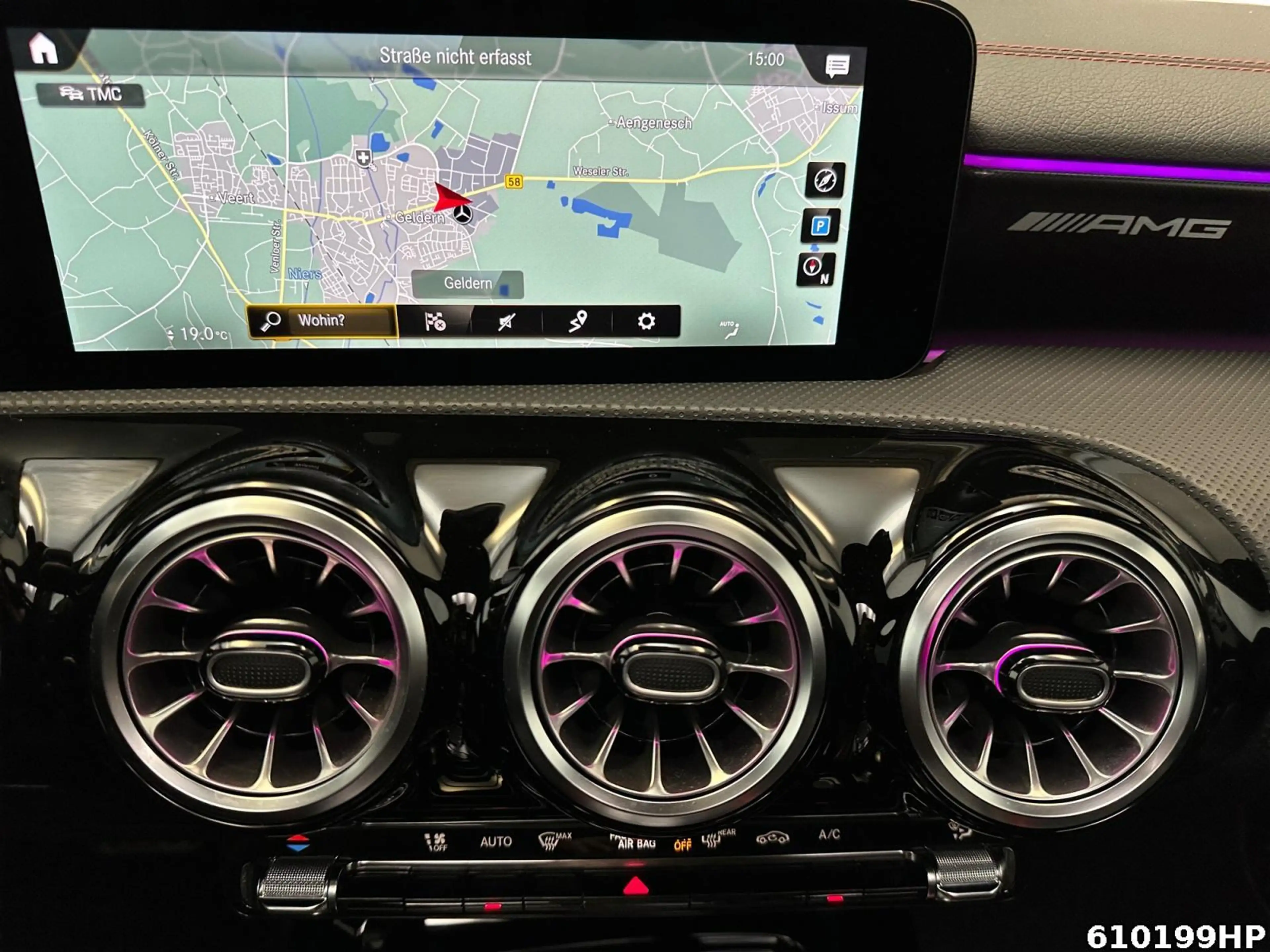 Mercedes-Benz CLA 45 AMG Burmester Pano HUD Night PerfSit — photo 7