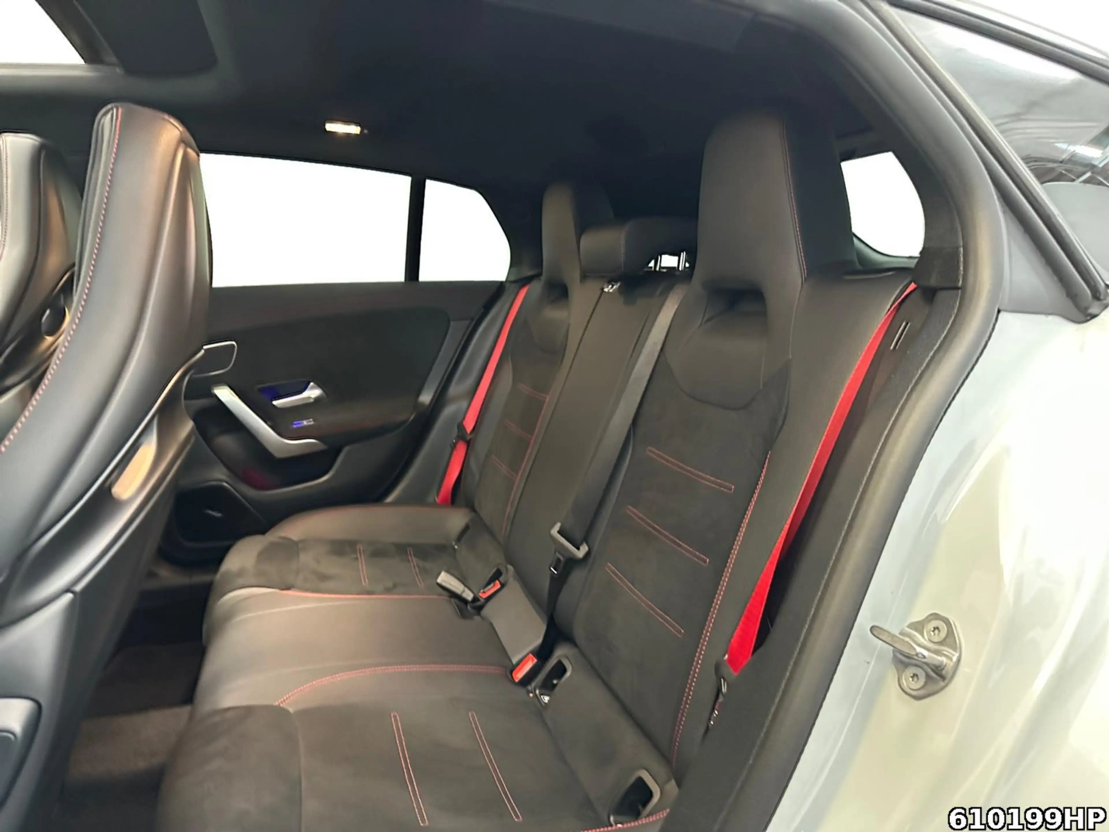 Mercedes-Benz CLA 45 AMG Burmester Pano HUD Night PerfSit — photo 9