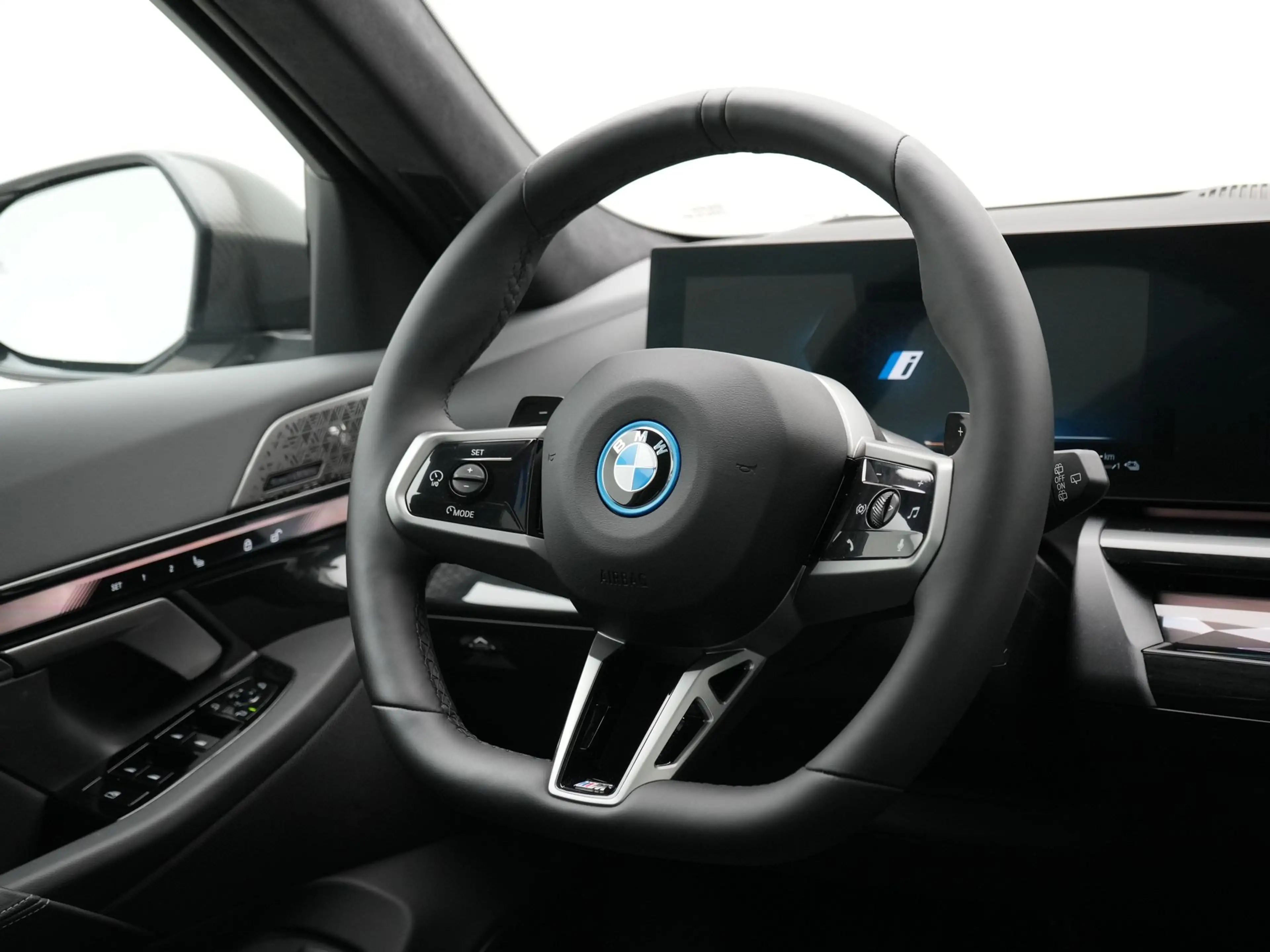 BMW 550 5 Serie 550e xDrive Touring M-Sport Pro SoH 100% — photo 2