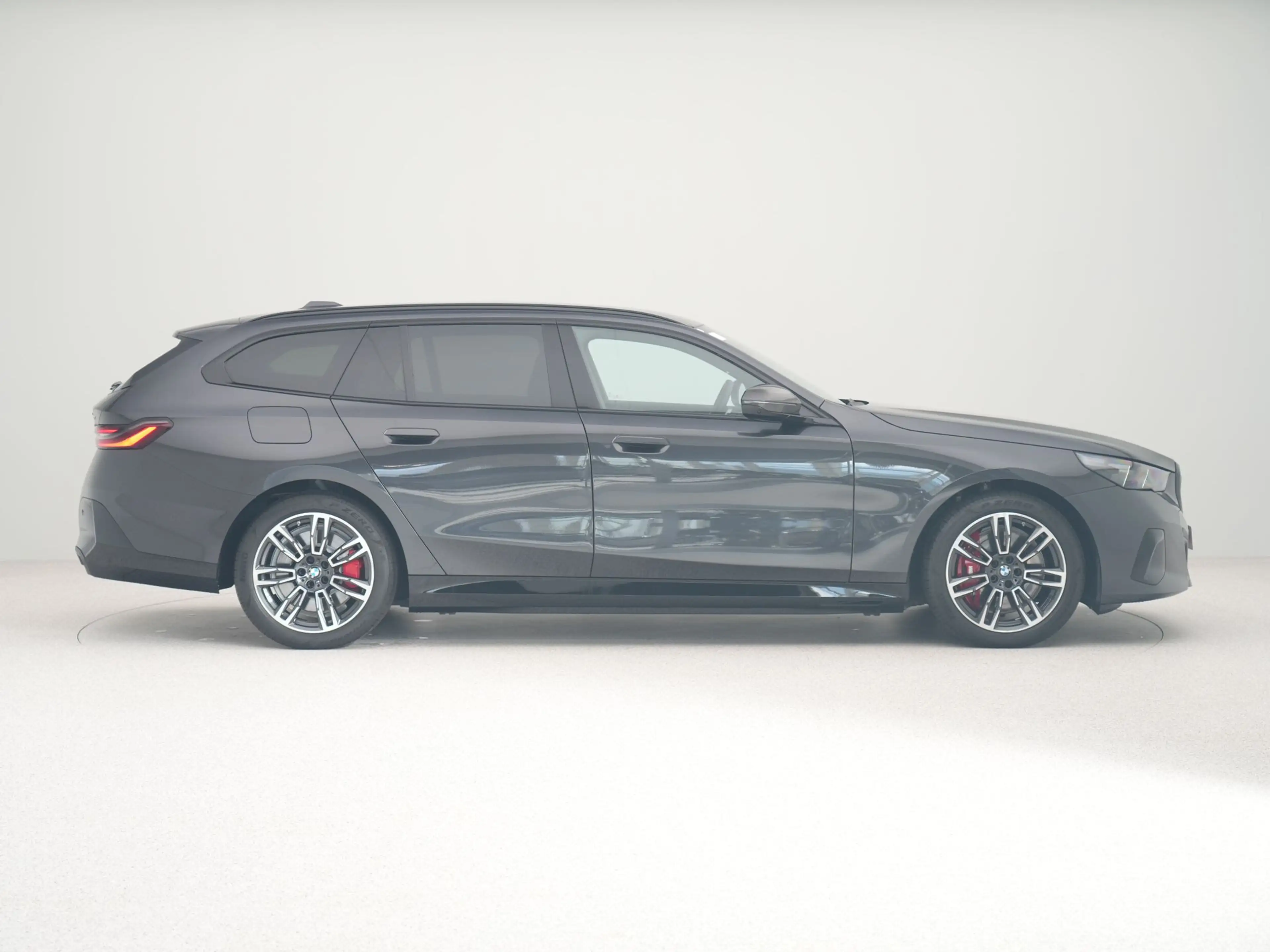 BMW 550 5 Serie 550e xDrive Touring M-Sport Pro SoH 100% — photo 9
