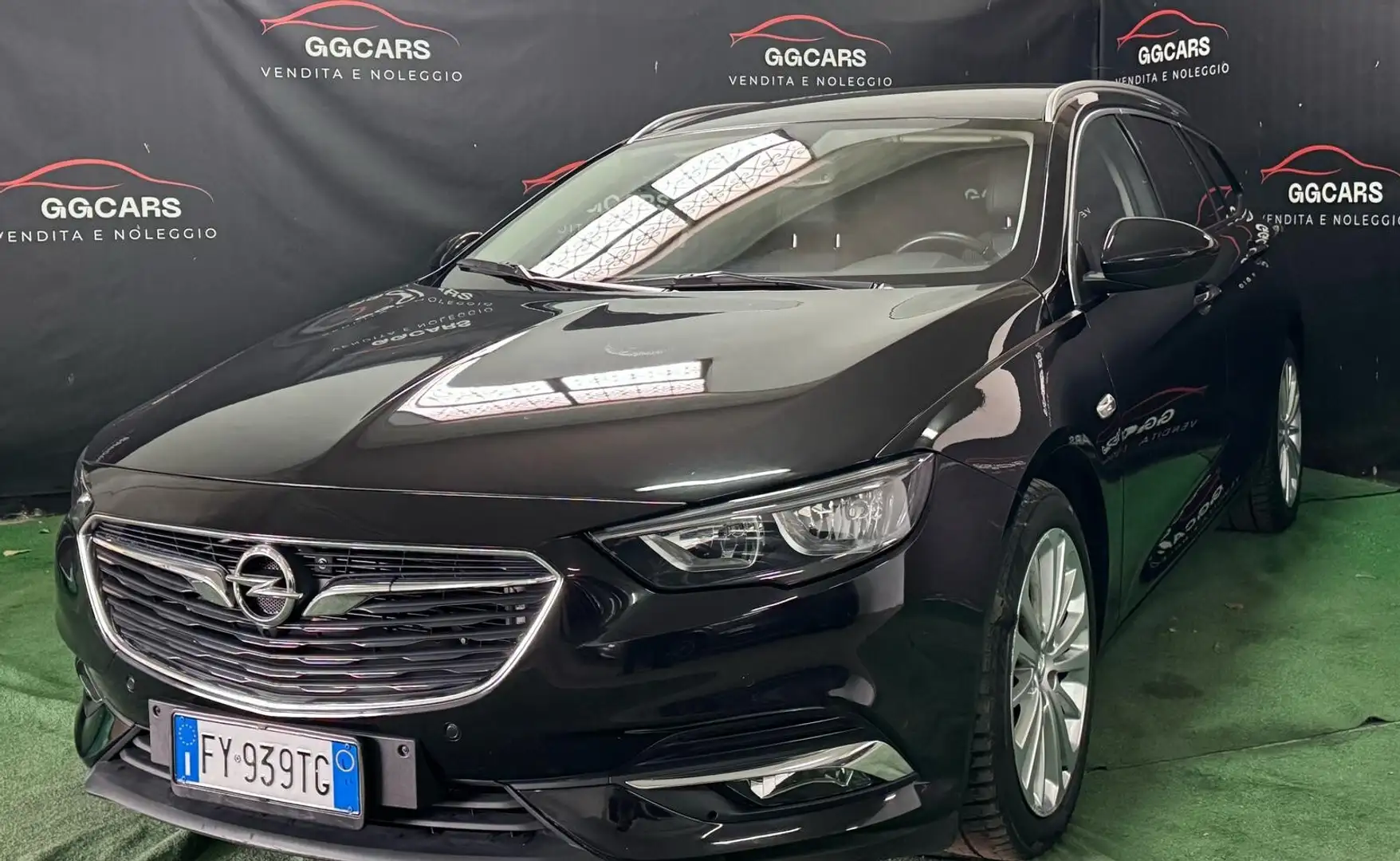 Opel Insignia 2.0 CDTI S&S AWD Country Tourer Nero - 1