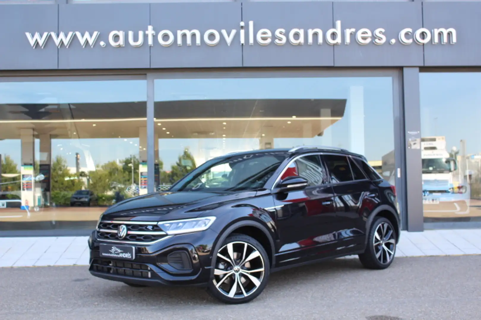 Volkswagen T-Roc 1.5 TSI R-Line 110 kW Negro - 1