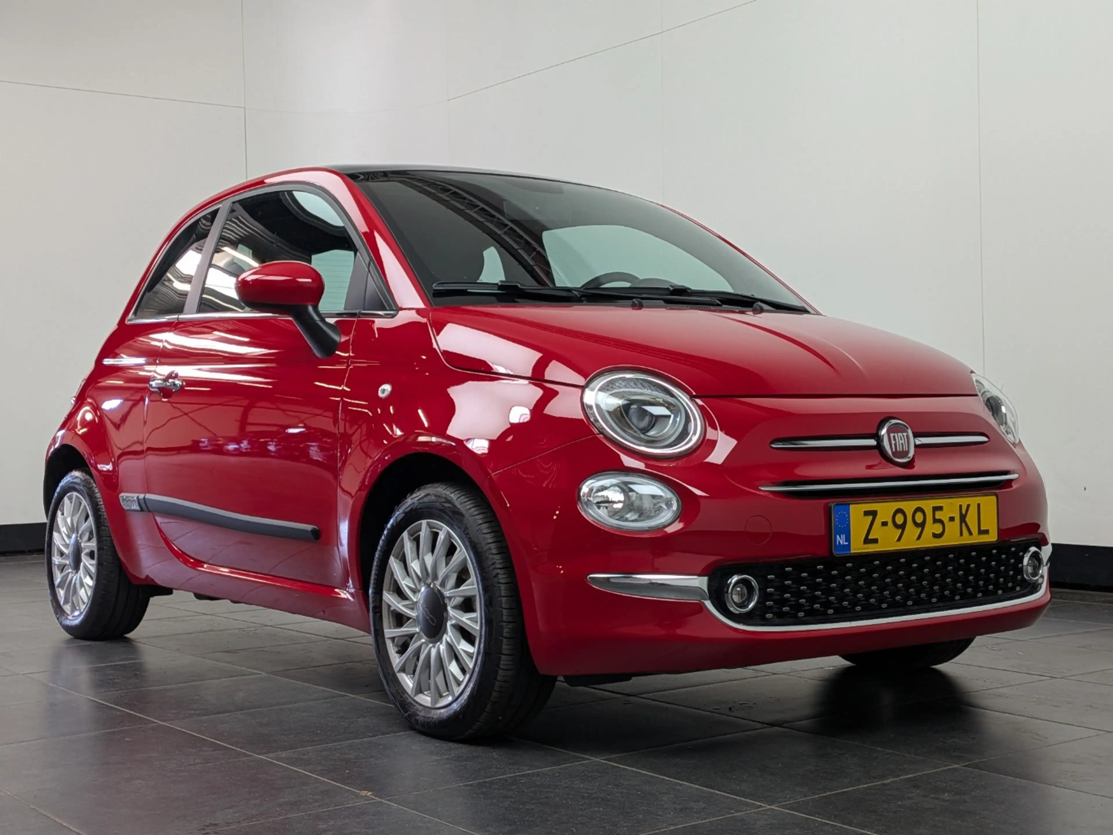 Fiat 500 1.0 Hybrid Dolcevita Finale Airco | Camera | Cruis — photo 2