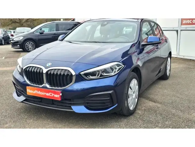 BMW 1 Series view 16