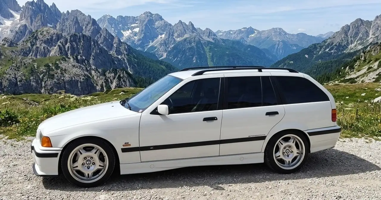 BMW 318 330i Touring m54b30, foto 1