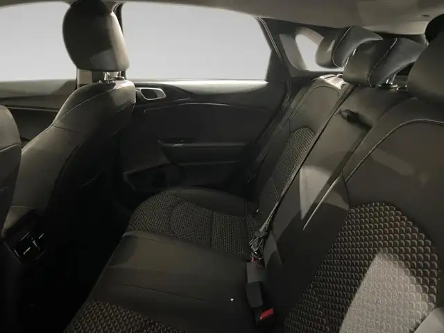 Kia Ceed view 11