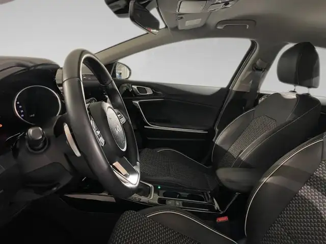 Kia Ceed view 4
