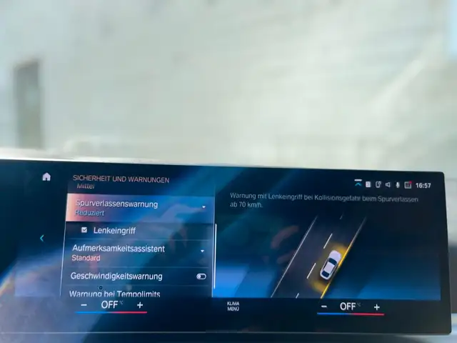 BMW I4 view 27