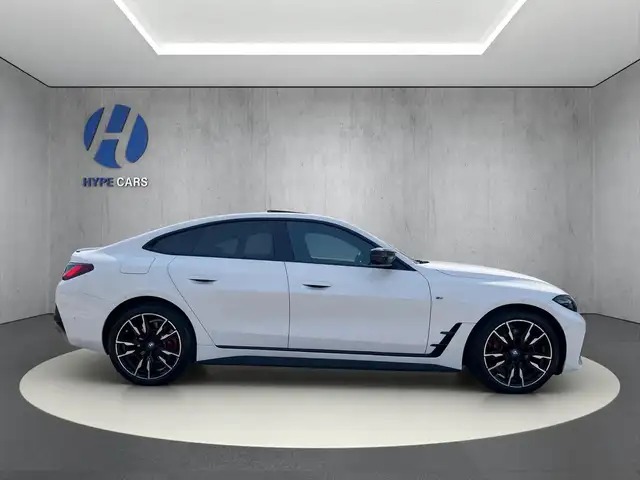 BMW I4 view 7