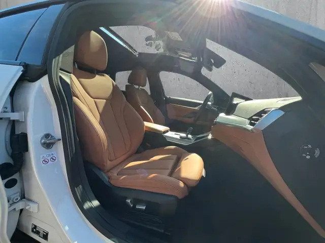 BMW I4 view 15
