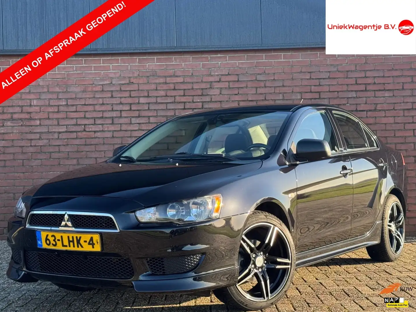 Mitsubishi Lancer Sports Sedan 1.5 | NL-AUTO! | DEALER OH! Schwarz - 1
