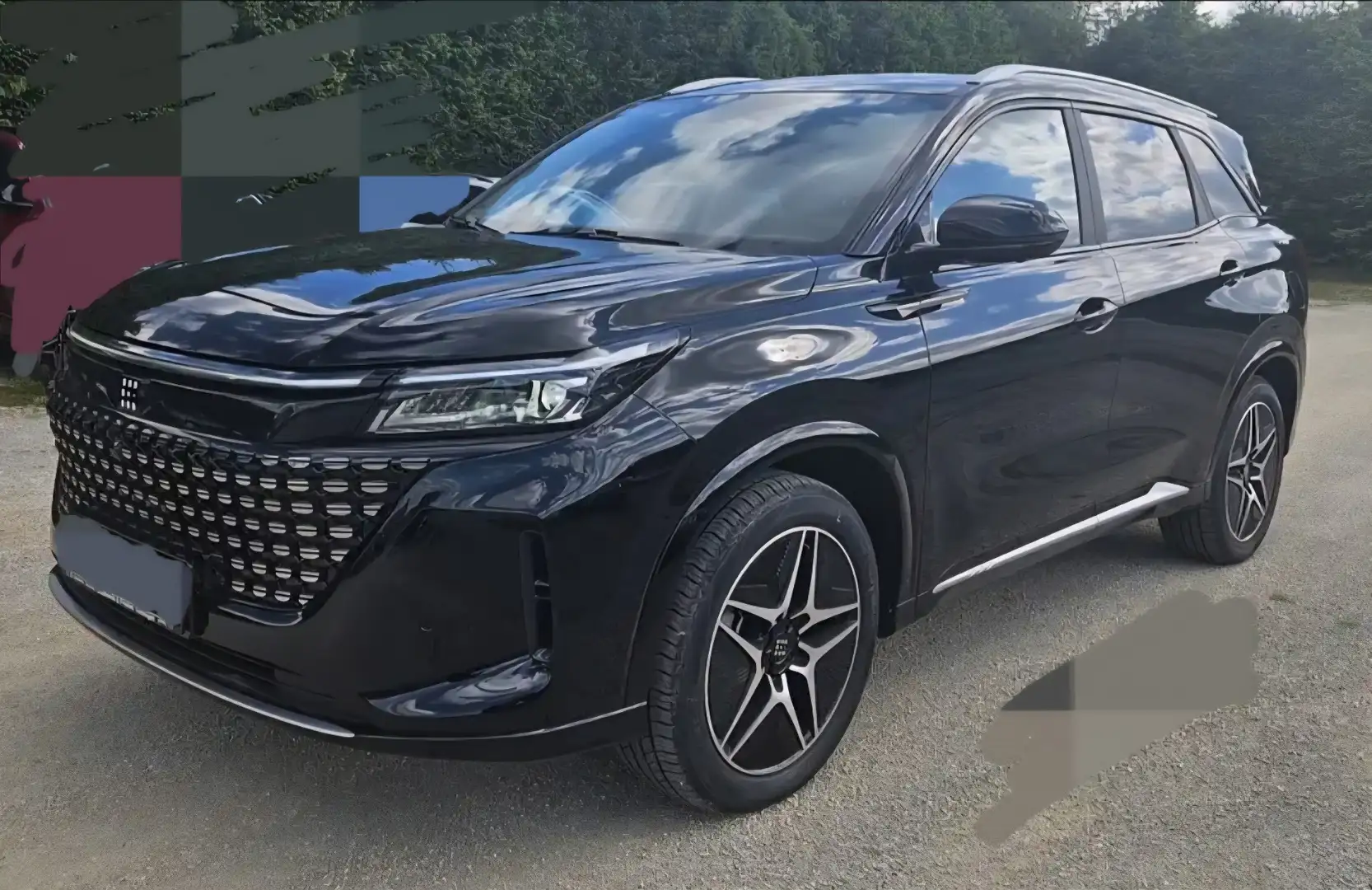 DFSK E5 1.5 Turbo PHEV (130 kW) - 1
