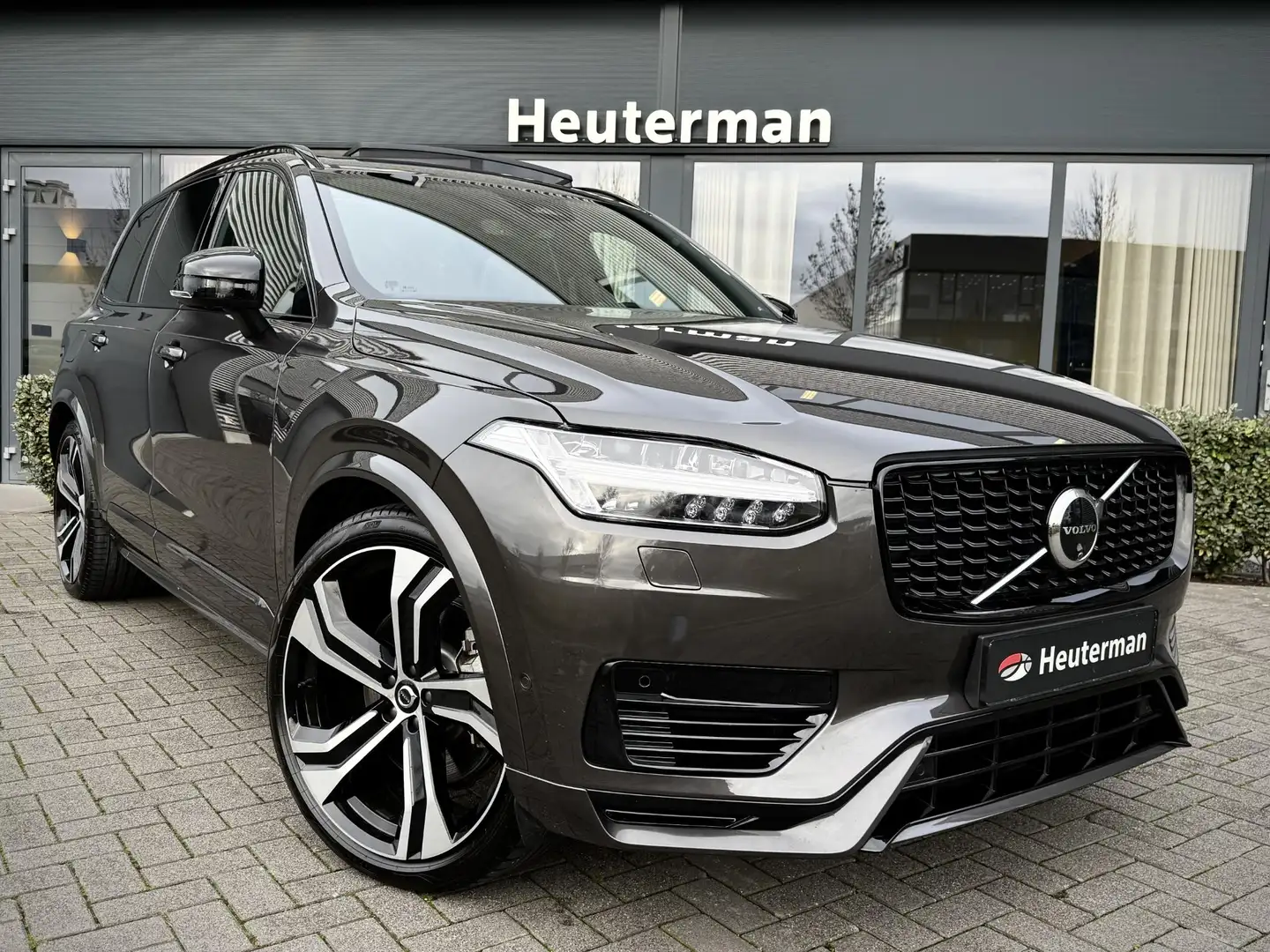 Volvo XC90 2.0 T8 Rech. AWD Ultimate Dark/ Pano/ Trekhaak Grijs - 1
