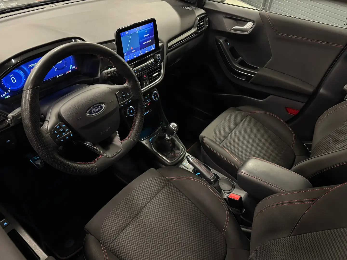 Ford Puma 1.0 EcoBoost Hybrid ST-Line 155pk / Pano / Carplay Grau - 2