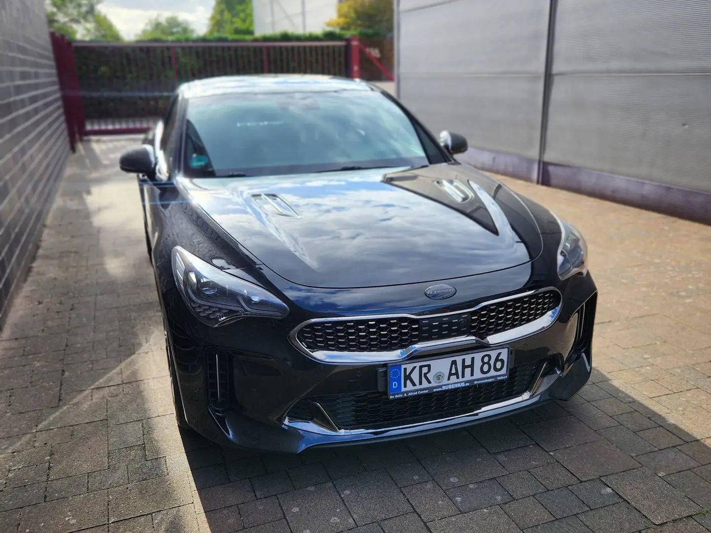 Kia Stinger 3.3 GT 450 PS Schwarz - 1