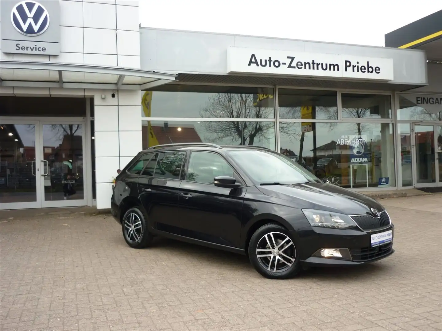 Skoda Fabia Combi Style 1,2 TSI+Sitzh.+AHK+GRA+Keyless Noir - 1