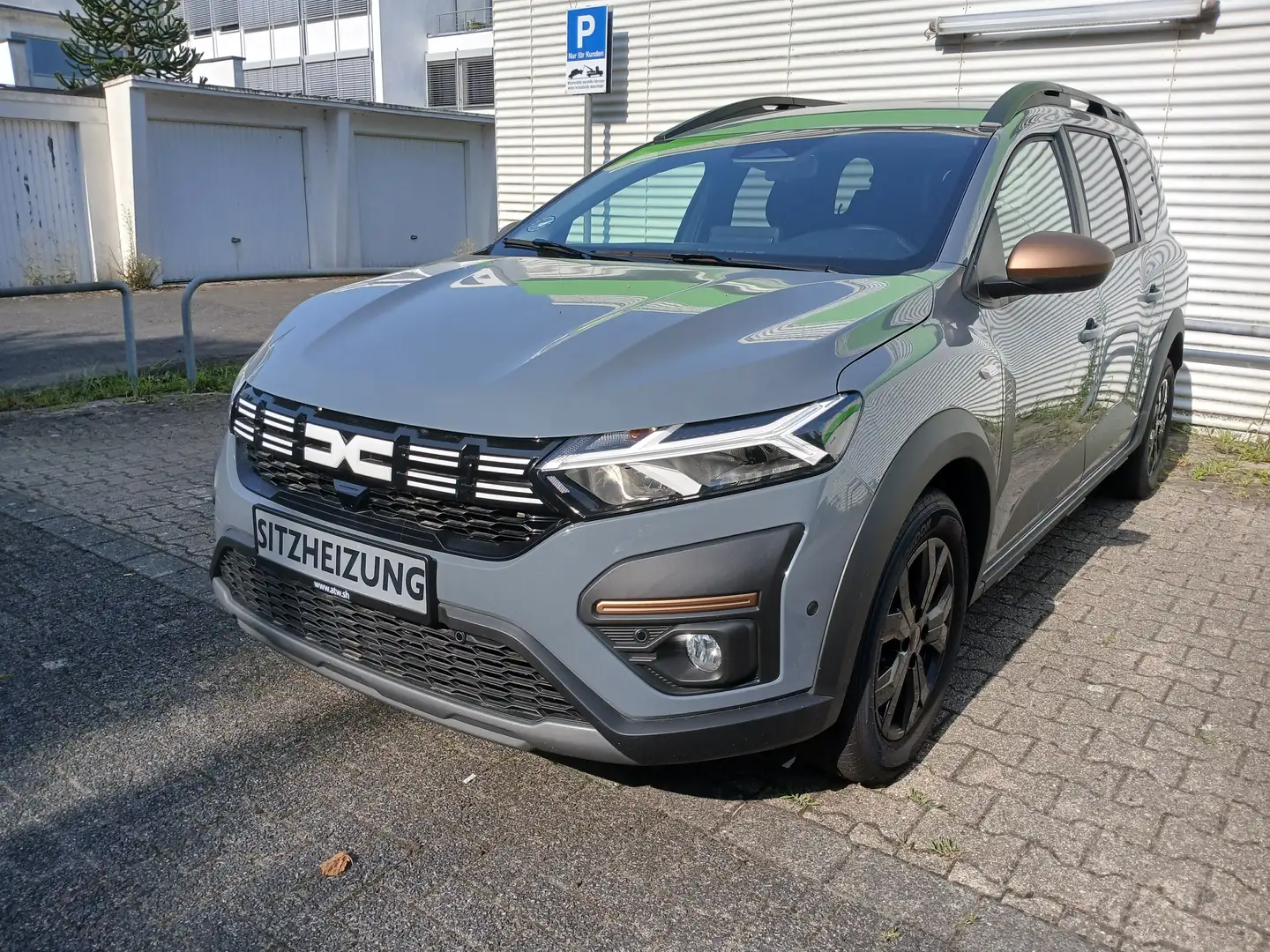 Dacia Jogger TCe110 Extreme 7. Sitze Allwetter 5 Jahre Garantie Gris - 2