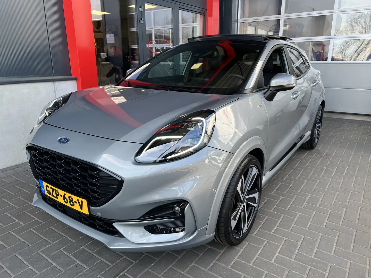 Ford Puma 1.0 EcoBoost Hybrid ST-Line X Vignale Driver Assis Grijs - 2